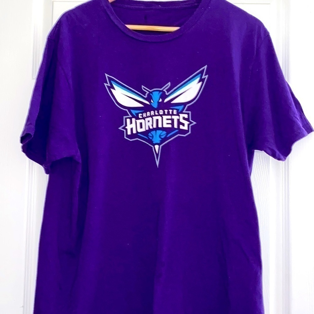 CHARLOTTE Hornets T-shirt